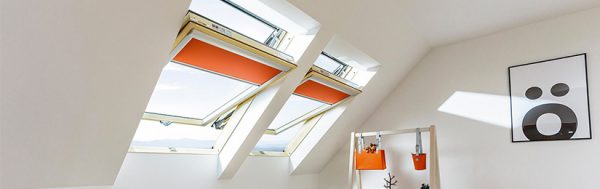 Velux Window Centre Pivot White 780 x 980mm GGL MK04 2070